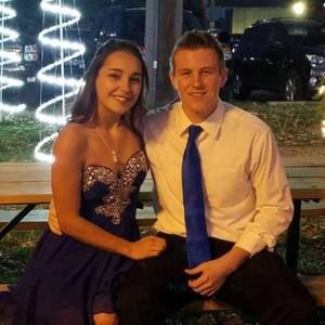 Meet your Posher, Casey